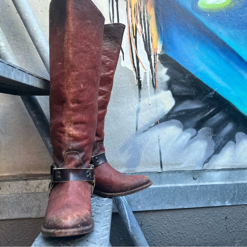 FREEBIRD PHILLY Tall Harness Boots in Distressed Rust Cowgirl - Picture 12 of 16